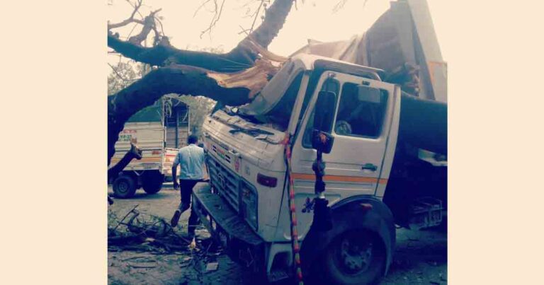 Pune News : Two people injured in dumper accident on B T Kawade road