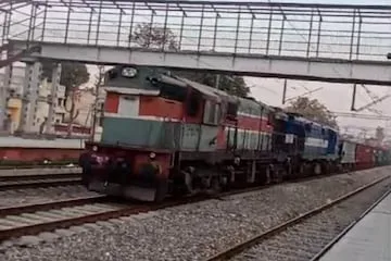 Viral Video : Driverless Train Speeding at 100kmph for 70 km Sparks Alarm in Punjab