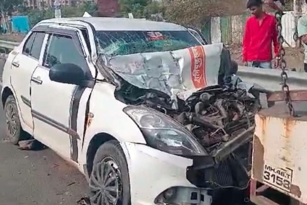 Car truck collision on Mumbai-Bengaluru Highway claims infant’s life
