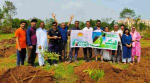 Pune: Art Of Living Volunteers With Nandanvan Group Hold Mission Green Earth Initiative In Wanowrie 