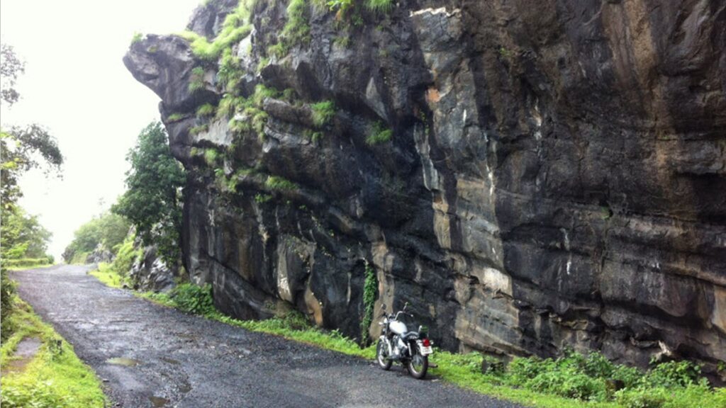 Tilari Ghat section closed for heavy vehicles until October end