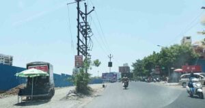 Pune: Electricity Poles Pose Hazard At Undri Chowk, Residents Seek Solution From Shirur MP Amol Kolhe