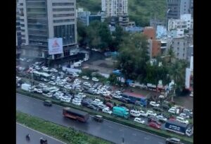 Traffic Woes Grip Pune-Bengaluru Highway, Urgent Calls For Municipal Action