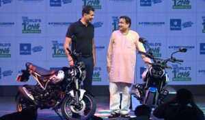 Bajaj Auto launches world's first CNG-powered bike, Freedom 125, priced at Rs 95,000